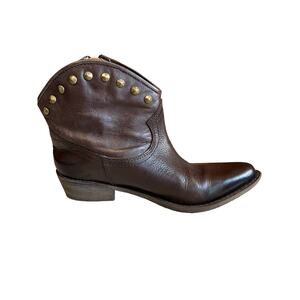 Lucky Brand Low Studded Cowboy Ankle boots Brown 6.5